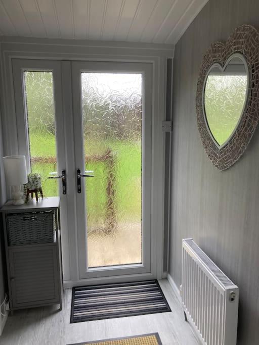 Cwtch Cymru Lodge 7F Caer Beris Holiday Lodge Park Builth Wells Dış mekan fotoğraf