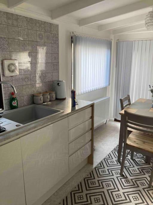 Cwtch Cymru Lodge 7F Caer Beris Holiday Lodge Park Builth Wells Dış mekan fotoğraf